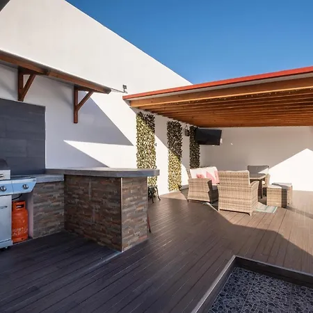 Casa Celeste Ponta Garca