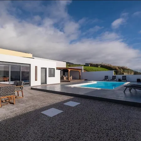 Casa Celeste Ponta Garca