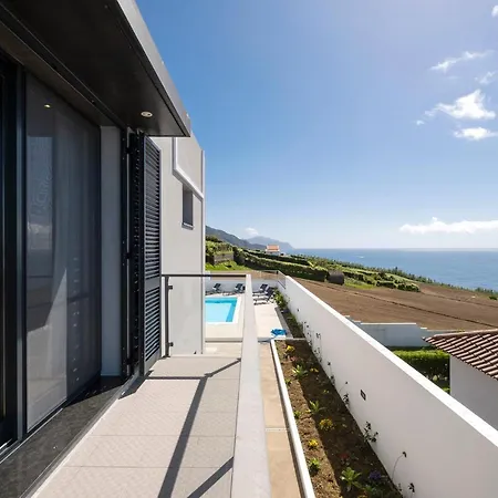 Casa Celeste Ponta Garca
