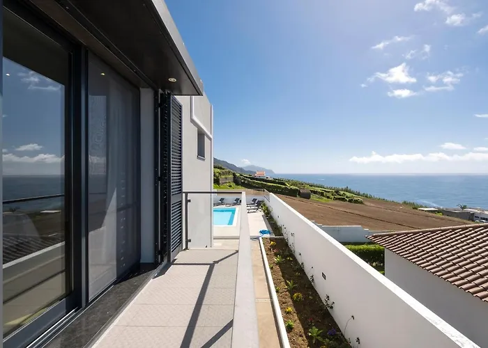 Casa Celeste Ponta Garca